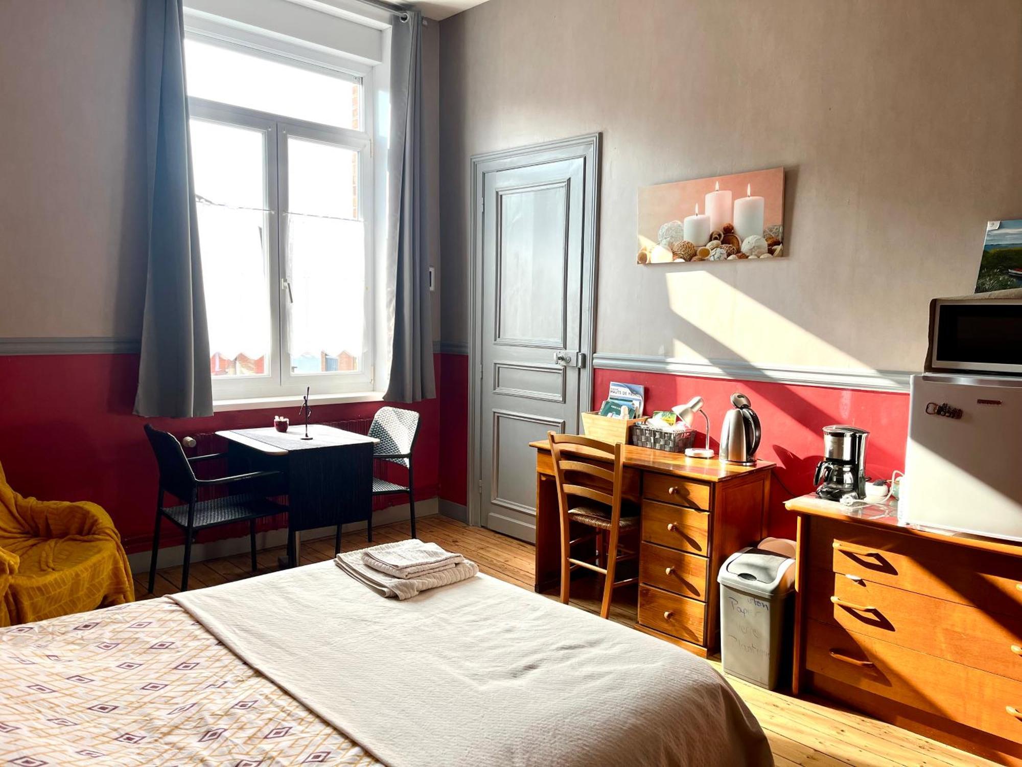 Hotel Coquelicot Armentières Esterno foto